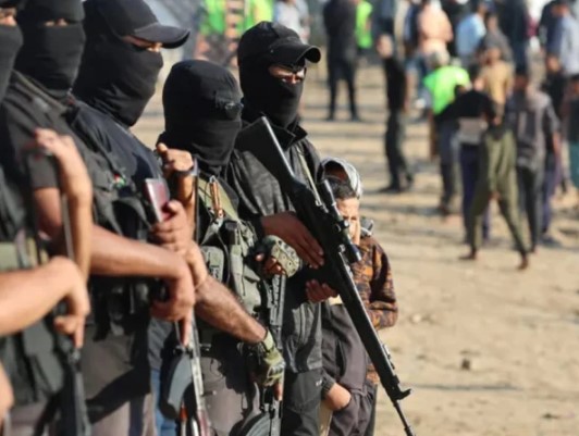 Hamas hands over 7 Israeli hostages to Red Cross as ceasefire agreement begins Hamas hands over 7 Israeli hostages to Red Cross as ceasefire agreement begins