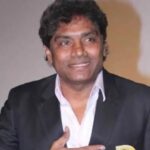 Which Pakistani drama do Johnny Lever and his family watch with great interest