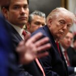 ٹرمپ کے قریبی مشیر کا ایران سے نکلنے کا مشورہ، فتح کا اعلان کرکے جنگ ختم کریں